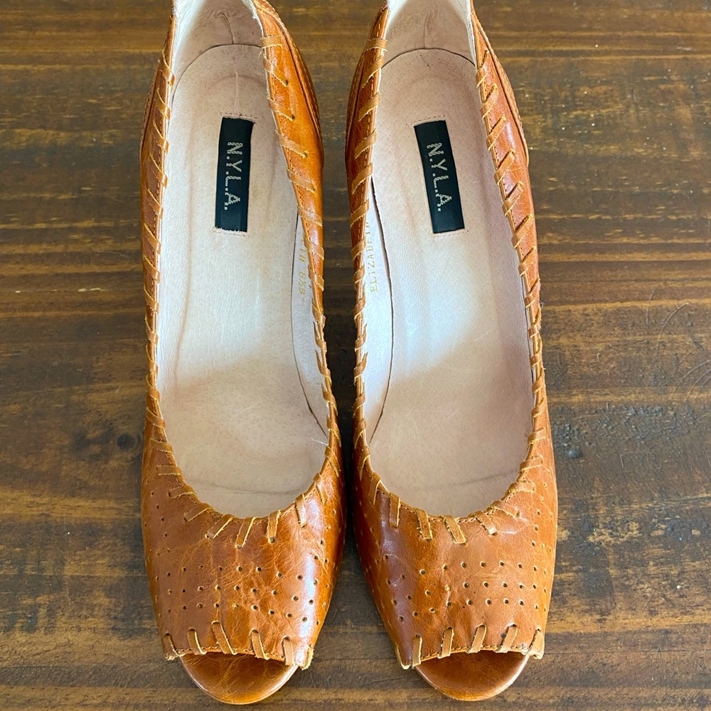 N.Y.L.A high heal leather shoes